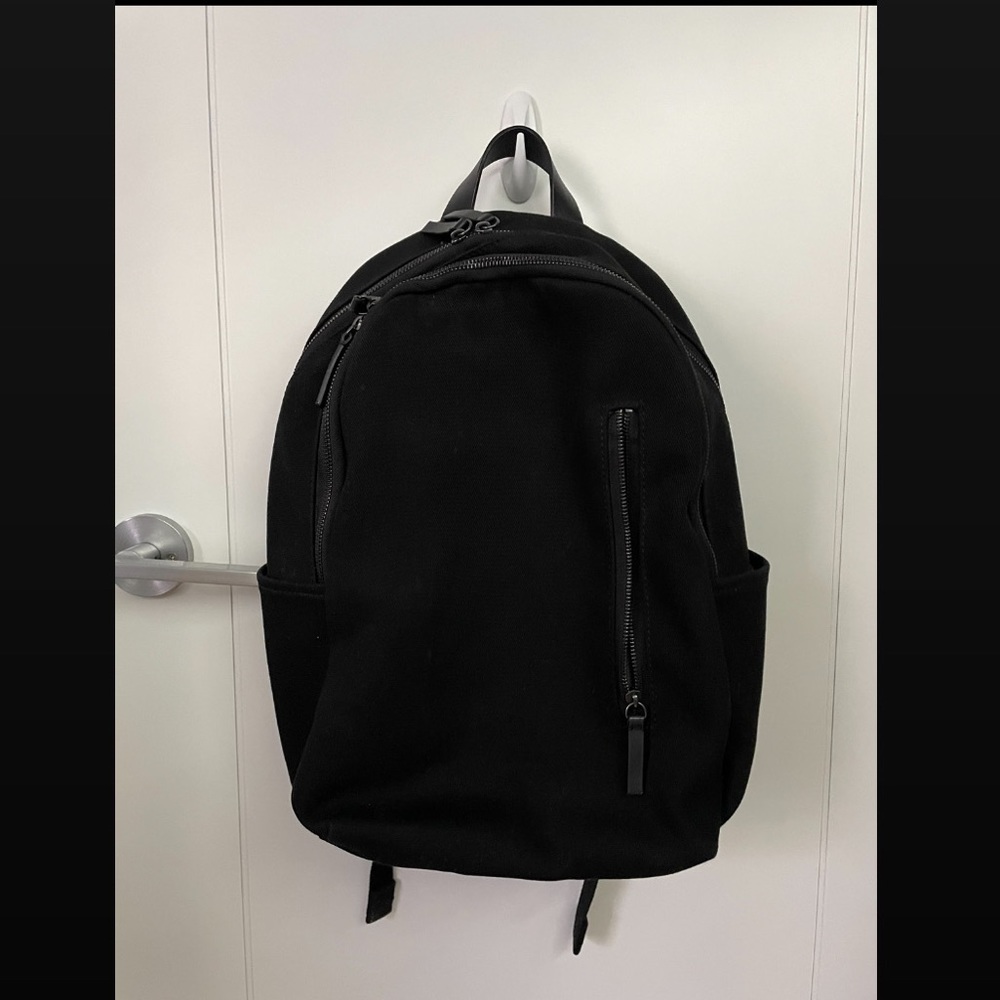 Everlane The Commuter Backpack - Black